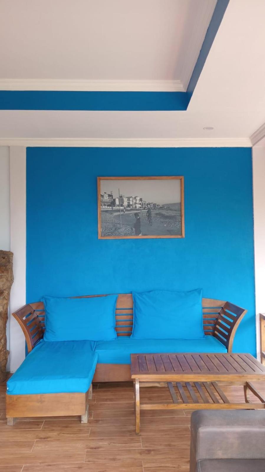 Kirra'S Beach House Pulukan Exterior photo